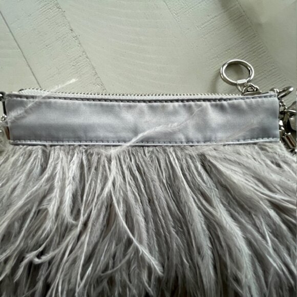 COACH POPPY OSTRICH FEATHER CLUTCH SPECIAL EDITION SILVER/GRAY #18731 PREOWNED - Picture 11 of 16